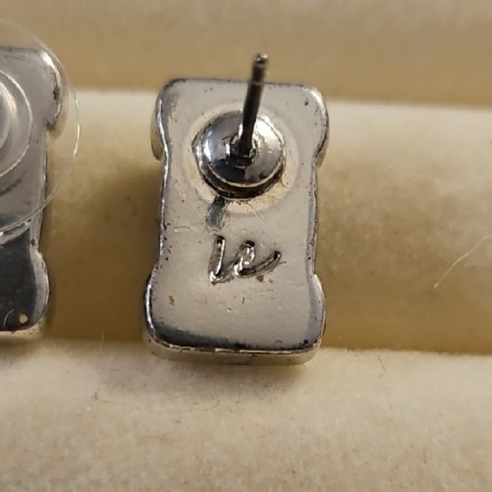 Silver And Green Rectangular Earrings - image 3